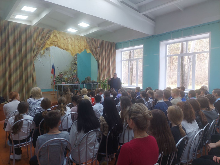 "Защитникам СВО слава и память".